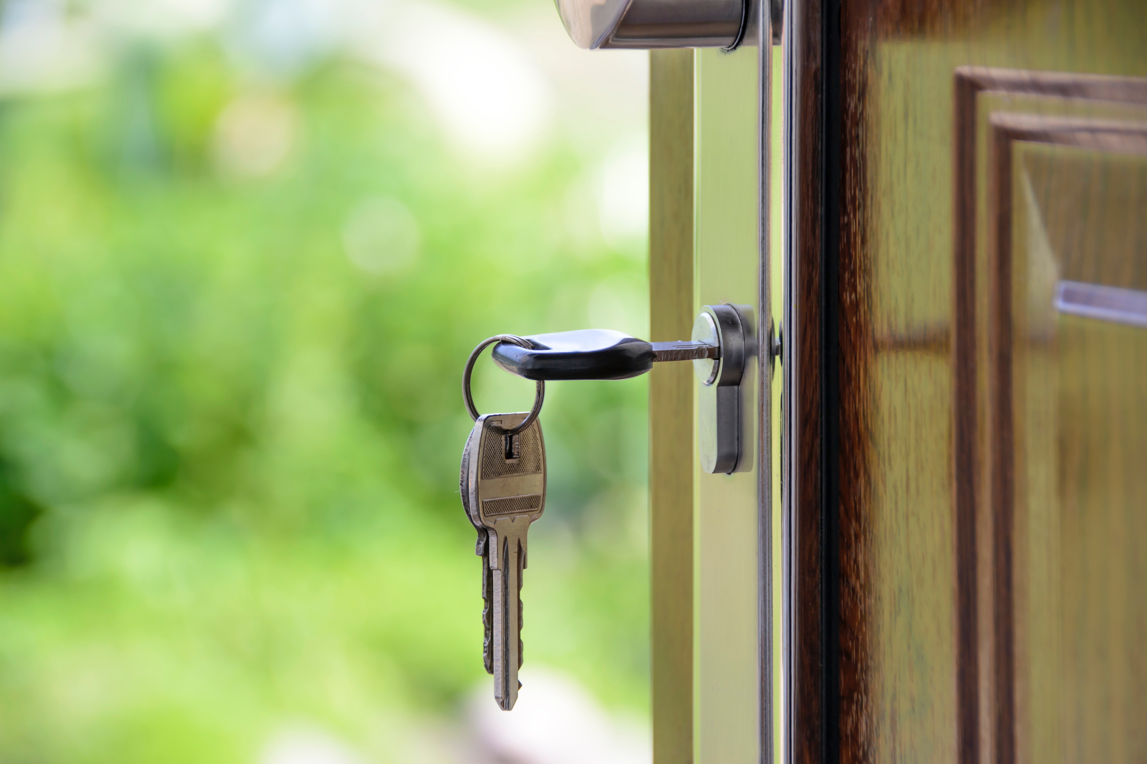 Why You Must Use The Services of Real Estate Agents for Buying and Selling of Properties